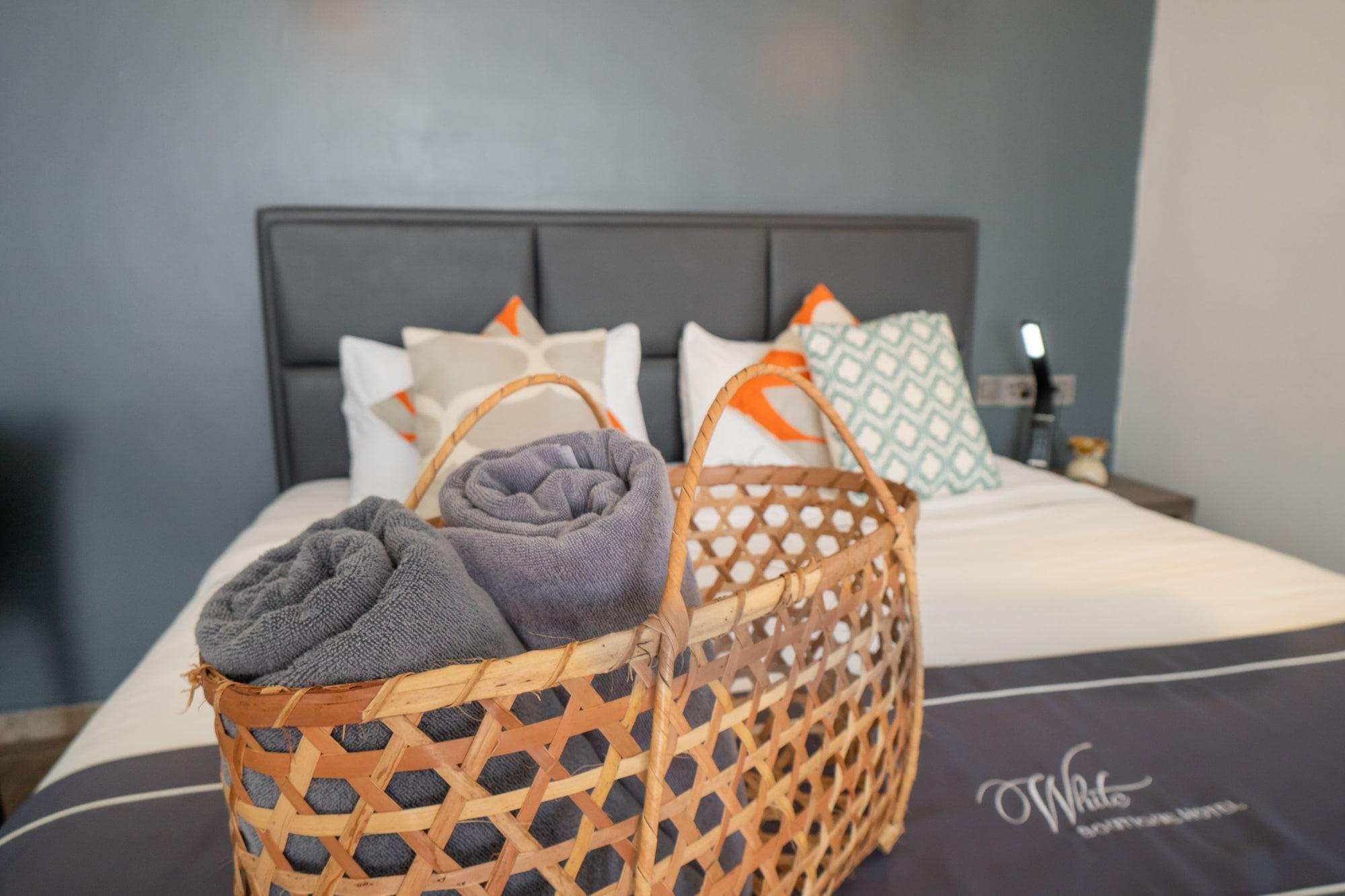 סיהאנוקוויל White Boutique Hotel And Residences מראה חיצוני תמונה