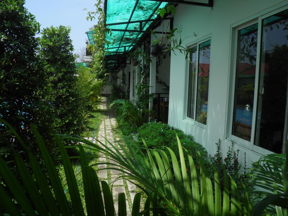 סיהאנוקוויל White Boutique Hotel And Residences מראה חיצוני תמונה