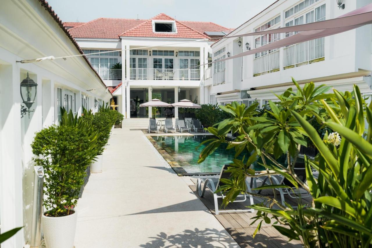 סיהאנוקוויל White Boutique Hotel And Residences מראה חיצוני תמונה