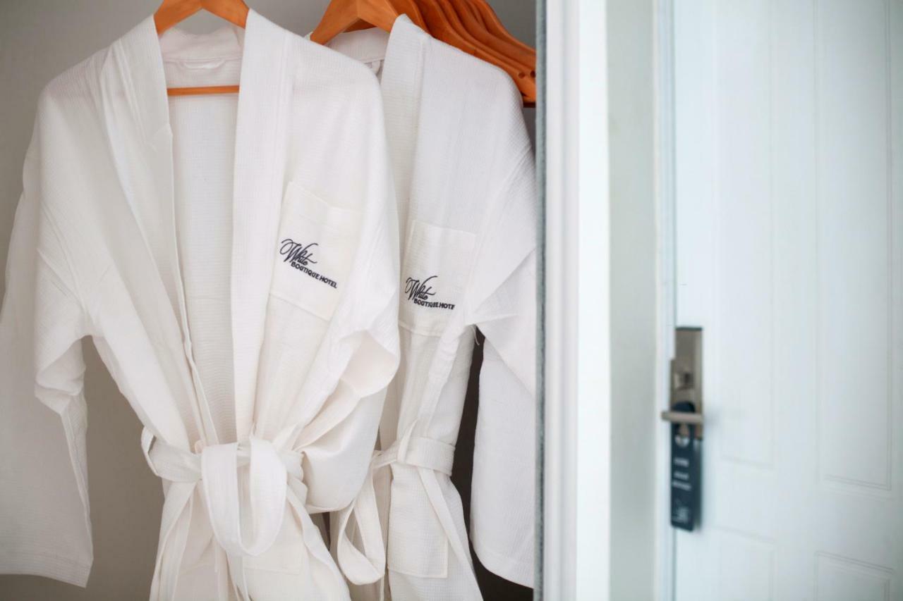 סיהאנוקוויל White Boutique Hotel And Residences מראה חיצוני תמונה